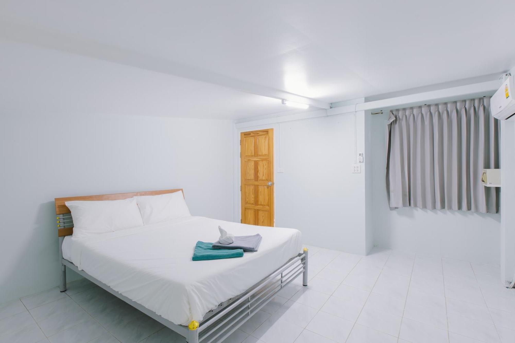 Royal Prince Residence Patong Стая снимка