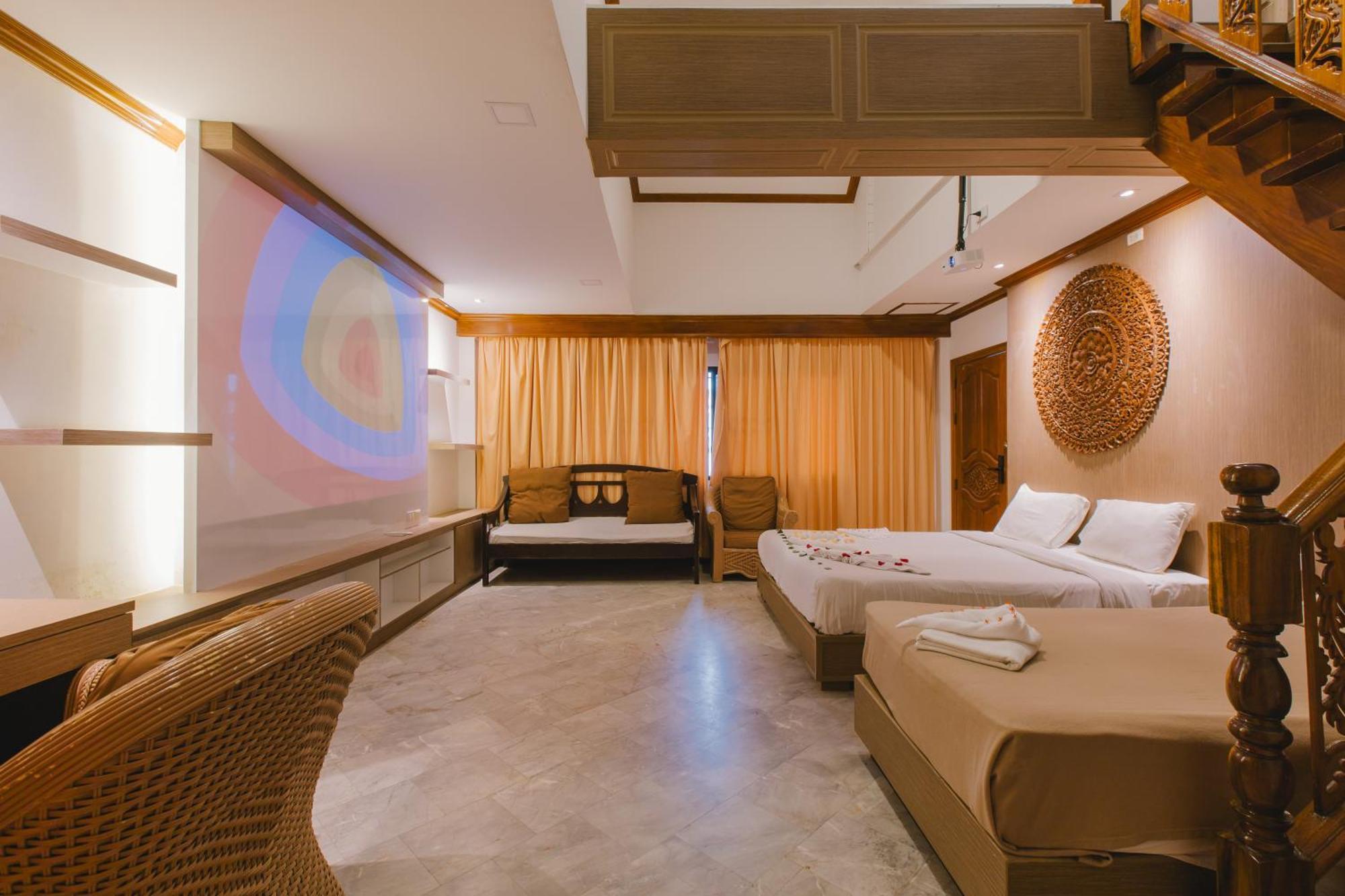 Royal Prince Residence Patong Стая снимка