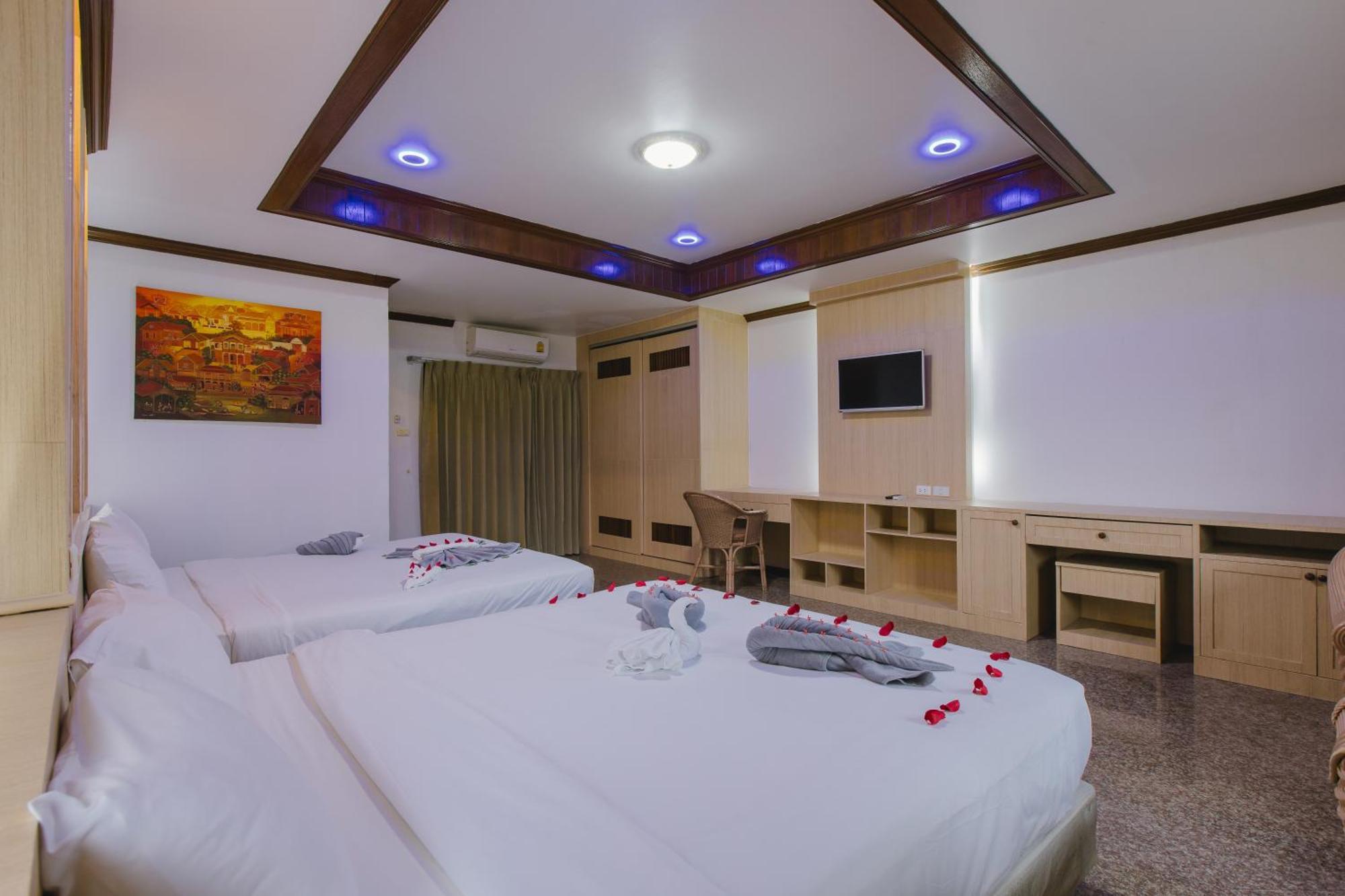 Royal Prince Residence Patong Стая снимка
