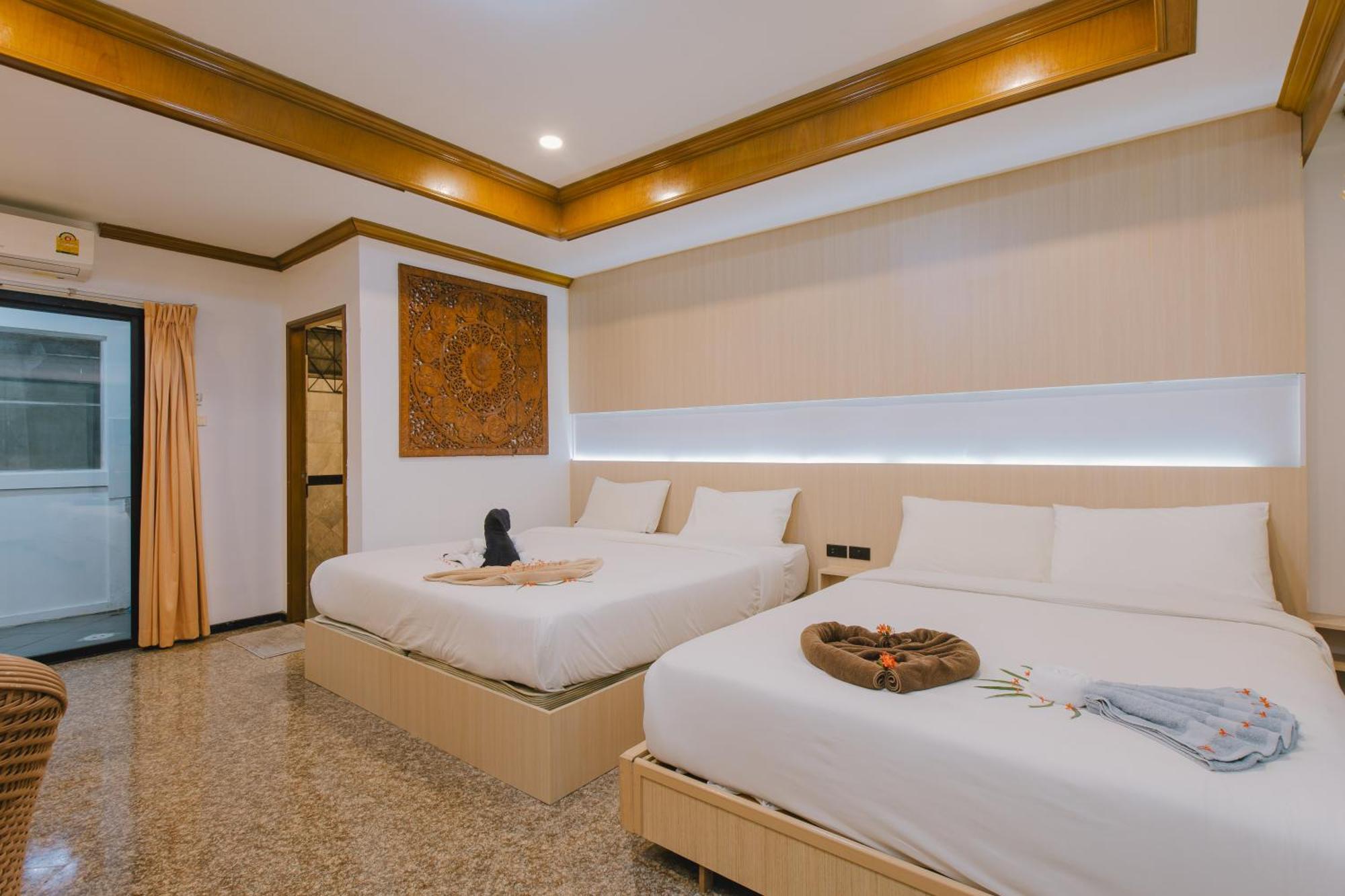 Royal Prince Residence Patong Стая снимка